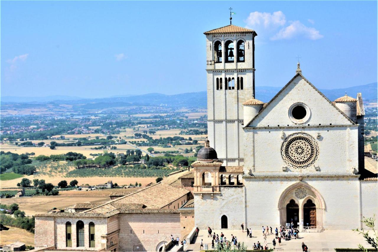 Apartment Palazzo Calocci In Assisi