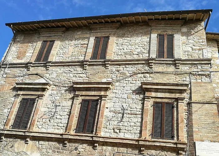 Palazzo Calocci Appartamenti In Assisi