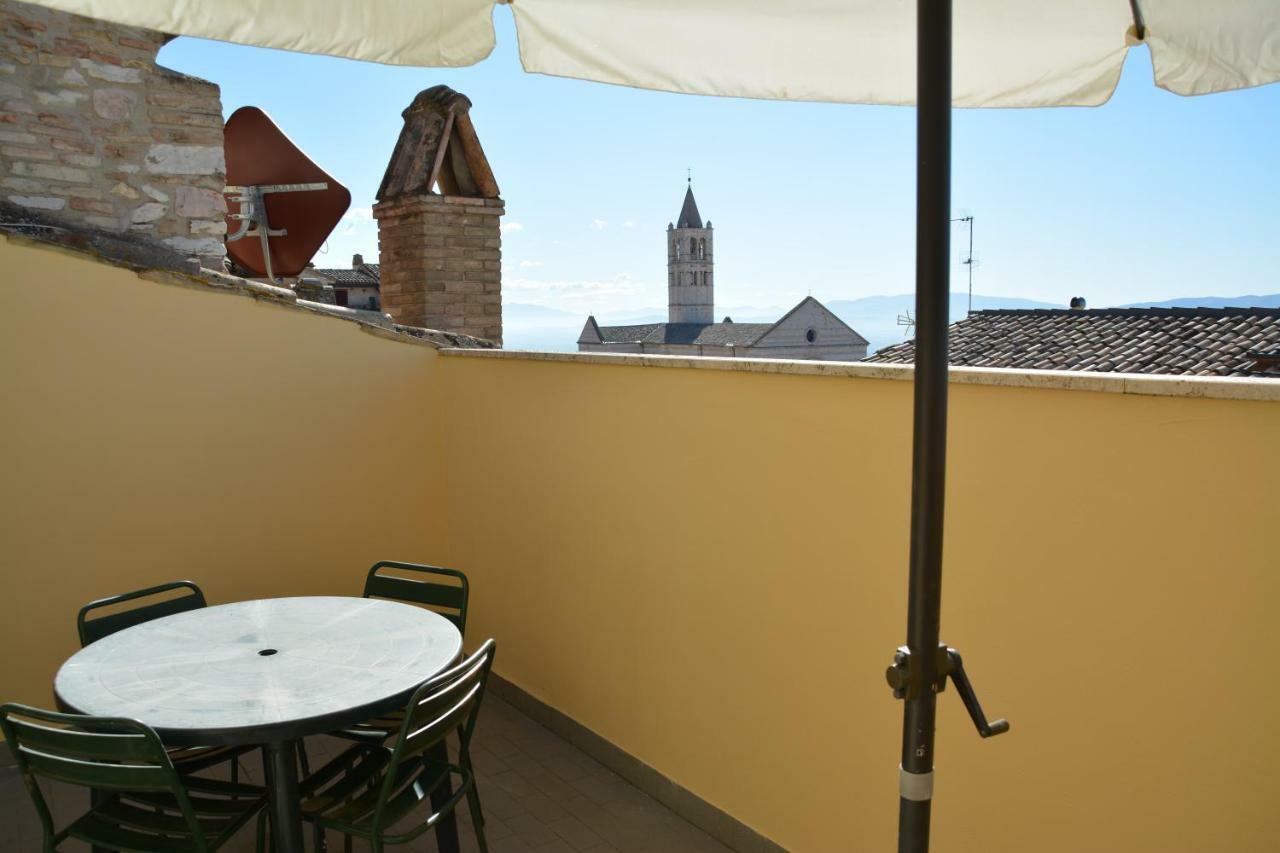 Palazzo Calocci In Apartment Assisi